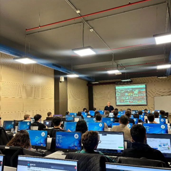 İstanbul Aydın Üniversitesi'nde Kodiner